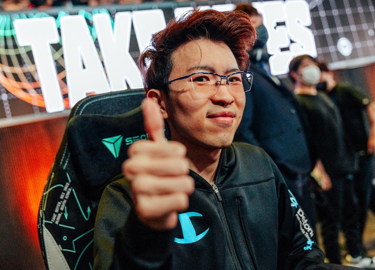 DFM险胜V5，Bin拿下关键大龙鏖战多局半决赛，让粉丝疯狂欢呼