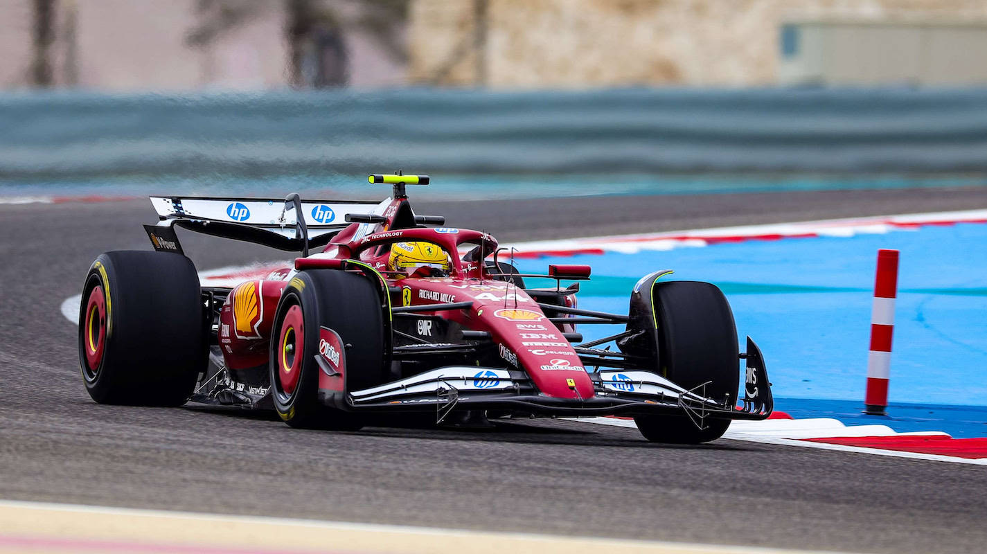 雷诺车队力克迈凯伦，塞恩斯高光表现